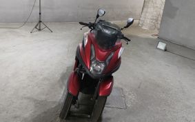 YAMAHA TRICITY 125 SE82J