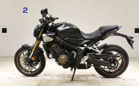 HONDA CB650R E-Clutch 2025 RH17