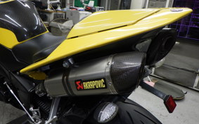 YAMAHA YZF-R1 2011