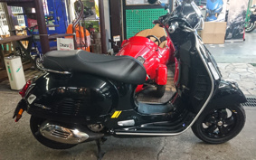 VESPA  VESPA GTS SUPER  TEC 300 2023 RP8M45