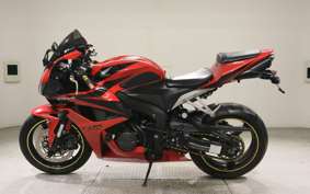 HONDA CBR600RR GEN 3 2008