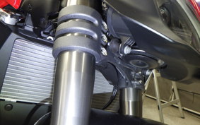 DUCATI STREETFIGHTER V2 2023