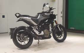 HUSQVARNA SVARTPILEN 401 2022