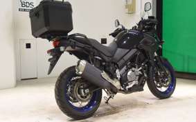 SUZUKI Vストローム650XTA 2023 C733M