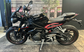 TRIUMPH STREET TRIPLE R LOW 2019 HDA434