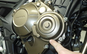 HONDA CB650F 2018 RC83