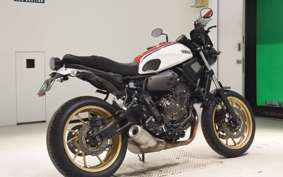 YAMAHA XSR700 2021
