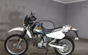 SUZUKI DJEBEL250XC SJ45A