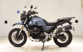 MOTO GUZZI V85 TT 2022