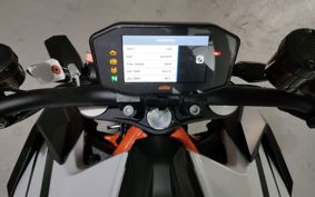 KTM 1290 SUPER DUKE R 2019 V3940