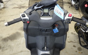 PIAGGIO MP3 250