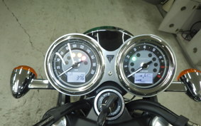 TRIUMPH BONNEVILLE T120 2025