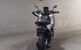 HONDA X-ADV 750 2025 RH21