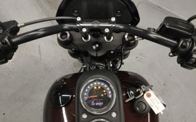 HARLEY FXLRS1870 2021 YWK