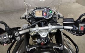 TRIUMPH TIGER 800 2014 TRE15B