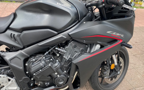 HONDA CBR650R E-CLUTCH 2024 RH17