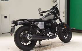 MOTO GUZZI V9 BOBBER 2024