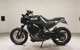 HUSQVARNA SVARTPILEN 401 2021