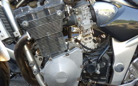 SUZUKI BANDIT 1200 2001 GV77A