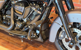HARLEY FLHRXS 2017 KVC