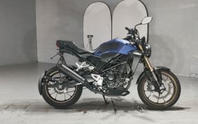 HONDA CB250R MC52