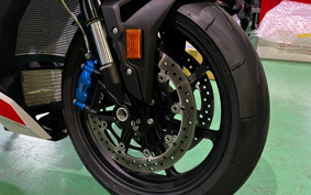 BMW M1000R 2024 0E81