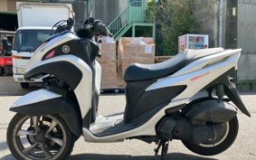 YAMAHA TRICITY 125 SE82J