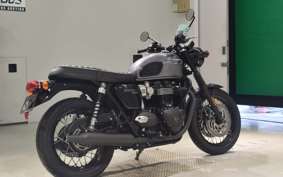 TRIUMPH BONNEVILLE T120 2024