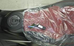 YAMAHA T-MAX 560 2026 SJ21J