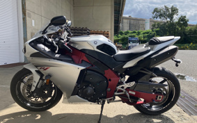 YAMAHA YZF-R1 2009