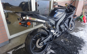 YAMAHA YZF-R1 2005 RN13