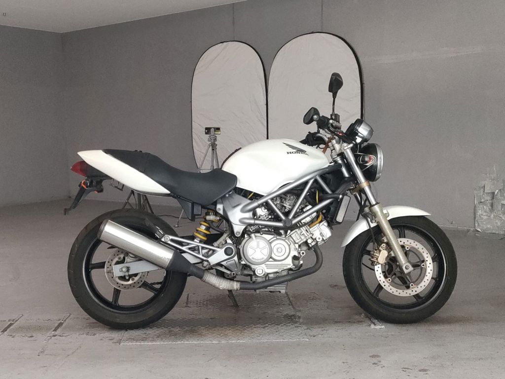 Фото Honda VTR 250 2004 с японского аукциона