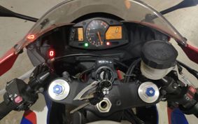 HONDA CBR600RR 2011 PC40