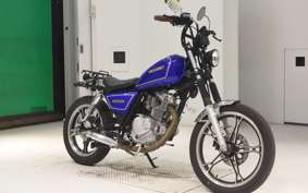 SUZUKI GN125 H 2013