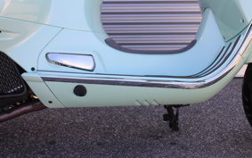 VESPA GTS150 CLASSIC