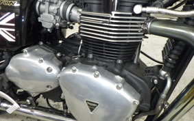 TRIUMPH THRUXTON 900 2010