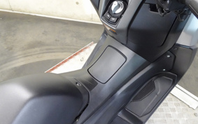 YAMAHA N-MAX SEG6J