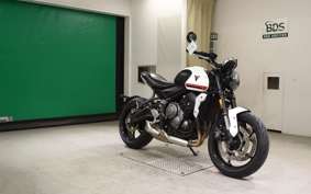 TRIUMPH TRIDENT 660 2021