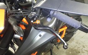 KTM 1290 SUPER DUKE R 2021