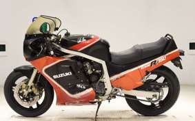 SUZUKI GSX-R750 1987 GR71G