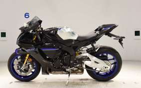 YAMAHA YZF-R1 M 2018 RN65J