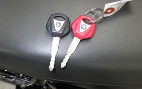 YAMAHA SR400 Gen.3 2005 RH01J