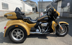 HARLEY FLHTCU TRIKE 2017 MAD