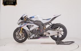 BMW HP4 RACE