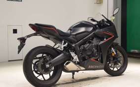 HONDA CBR650R E-Clutch 2025 RH17