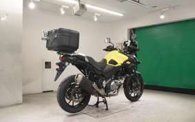 SUZUKI Vｽﾄﾛｰﾑ650A 2018 C733A