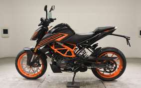 KTM 125 DUKE 2021