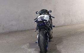 BMW HP4 0D01