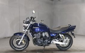 SUZUKI INAZUMA 400 GK7BA