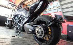 DUCATI DIAVEL 2011 ZDMG100ABBB